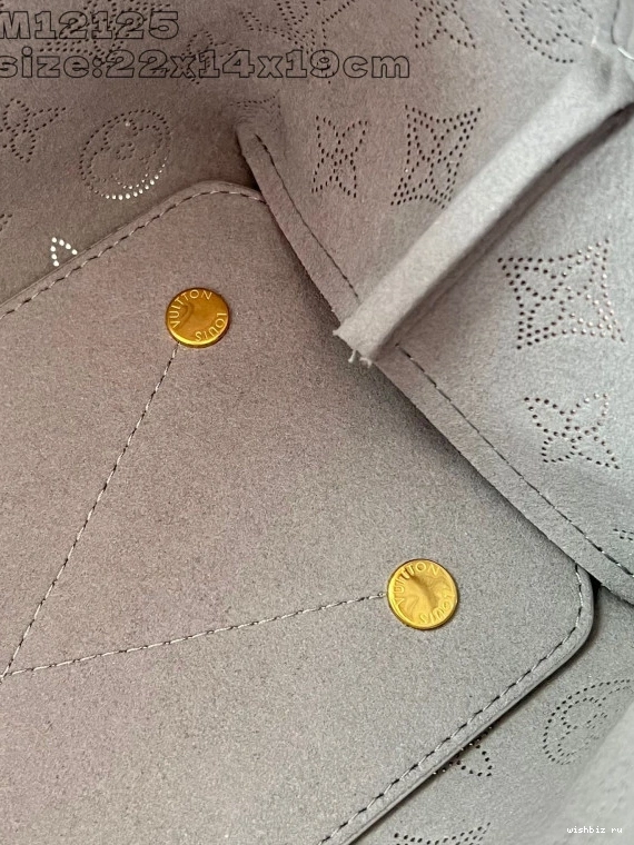 WIS BELLA VUITTON LOUIS 0811